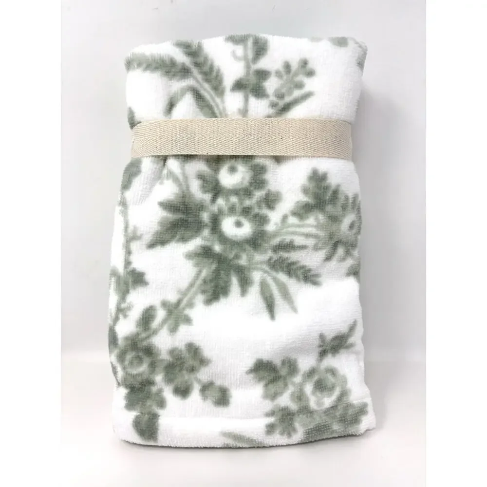 Laura Ashley Floral Bath Fingertip Towel Set 2 Pcs Green White Toile NWT Sage